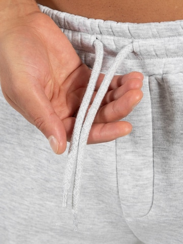 Smilodox Tapered Broek in Grijs