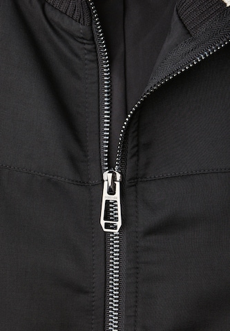 STREET ONE Jacke in Schwarz