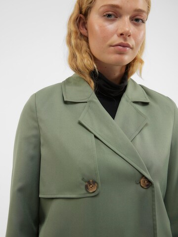 VERO MODA Tussenmantel 'CELESTE' in Groen