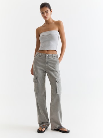 Pull&Bear Ohlapna forma Kargo hlače | siva barva