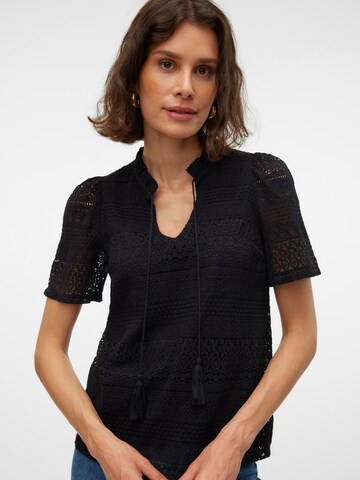 VERO MODA Blouse in Black