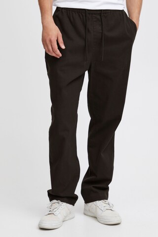 !Solid Regular Chino Pants 'ginte' in Black: front
