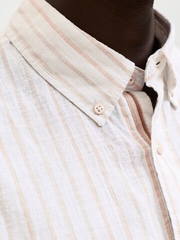 JACK & JONES Comfort fit Button Up Shirt in White