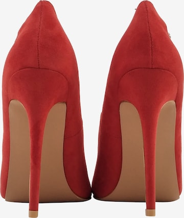 faina Pumps in Red