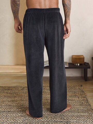 regular Pantaloni di Next in grigio