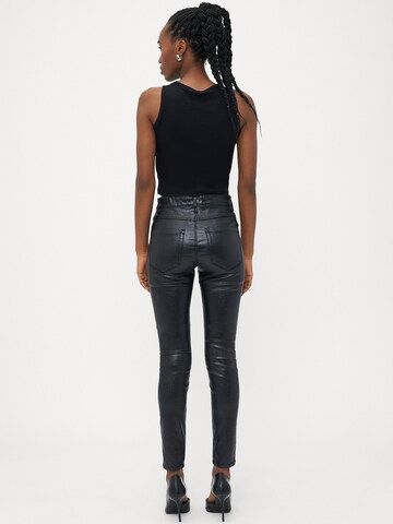 Only Petite Skinny Jeans 'ONLROYAL' in Black