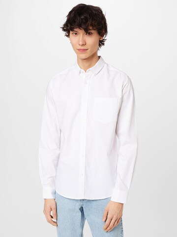 Only & Sons Regular fit Button Up Shirt 'ALVARO' in White: front