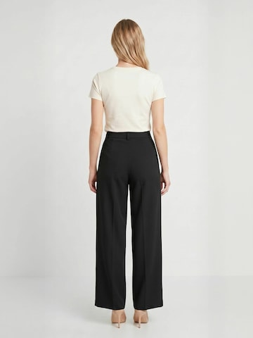 Opal Studio Regular Trouser ' Sassi ' in Schwarz