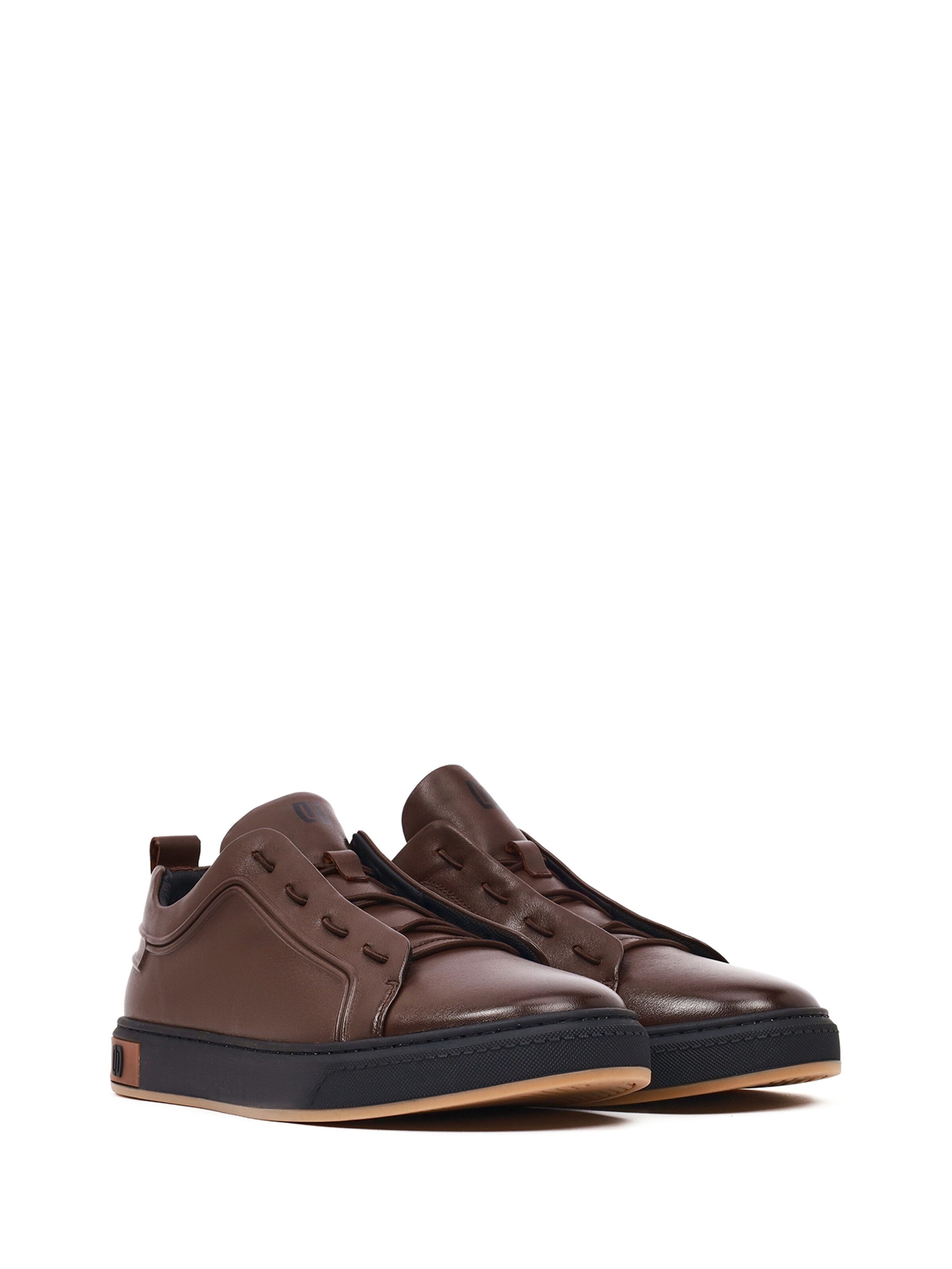 Derimod - Sapatilhas slip-on em castanho