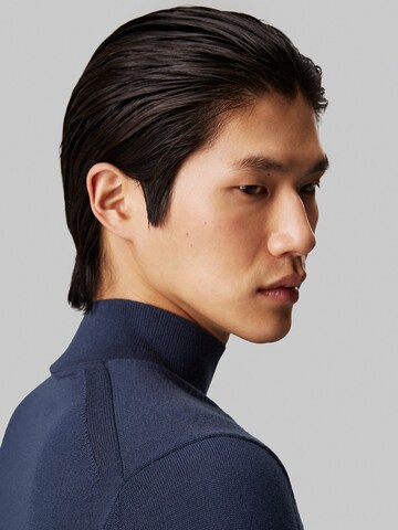 Pull-over Calvin Klein en bleu