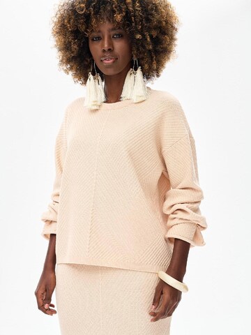 Blue Shadow Sweater in Beige: front