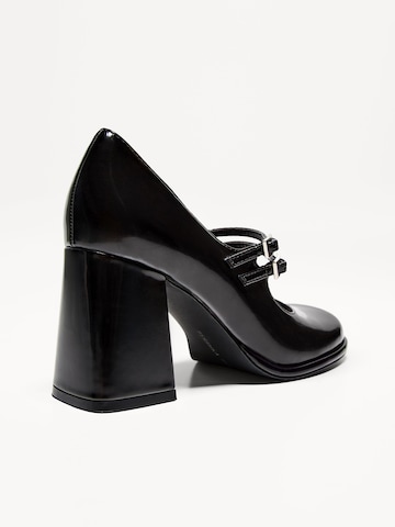 Pumps de la Bershka pe negru