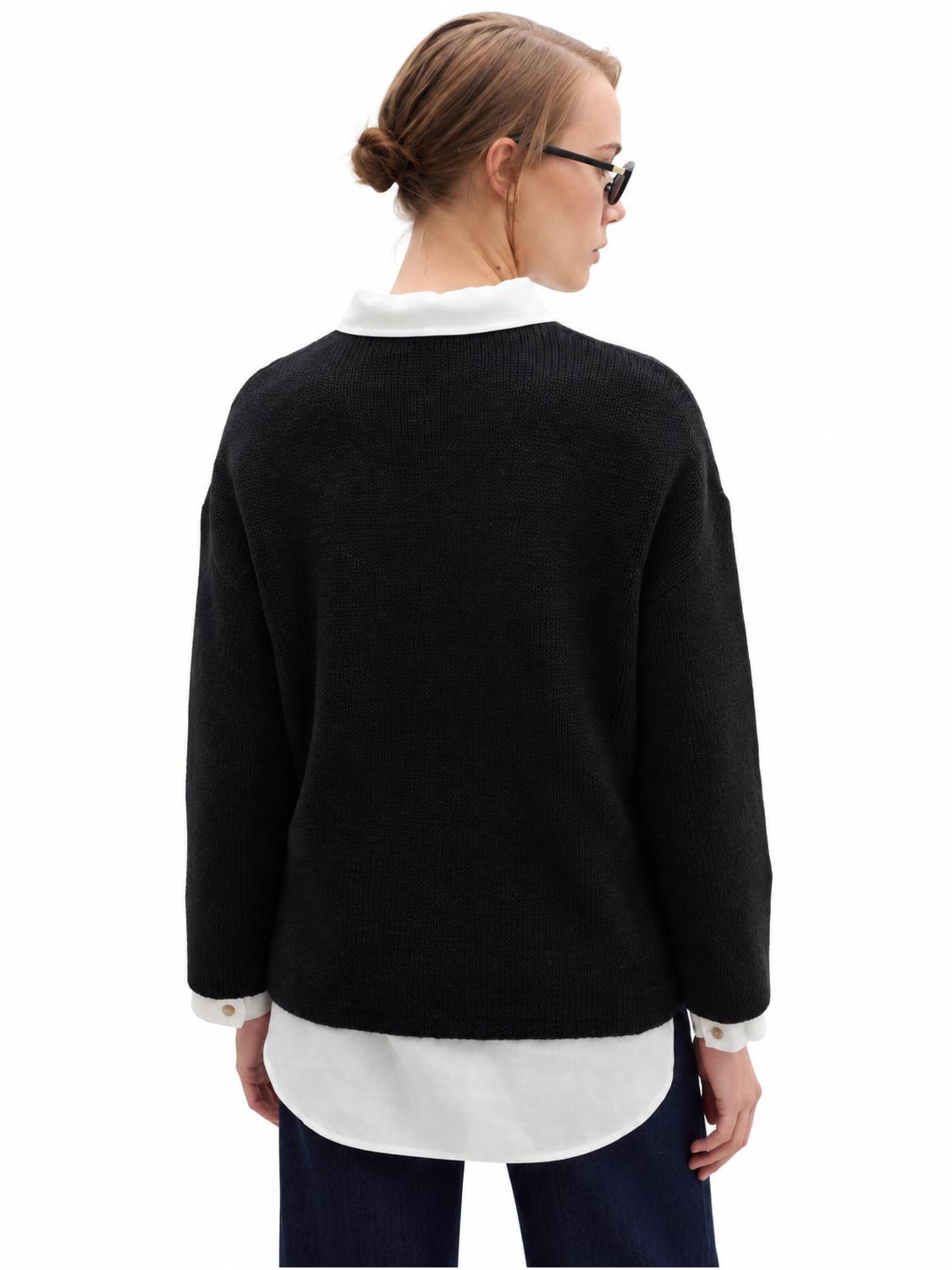 MANUKA Sweater in Black