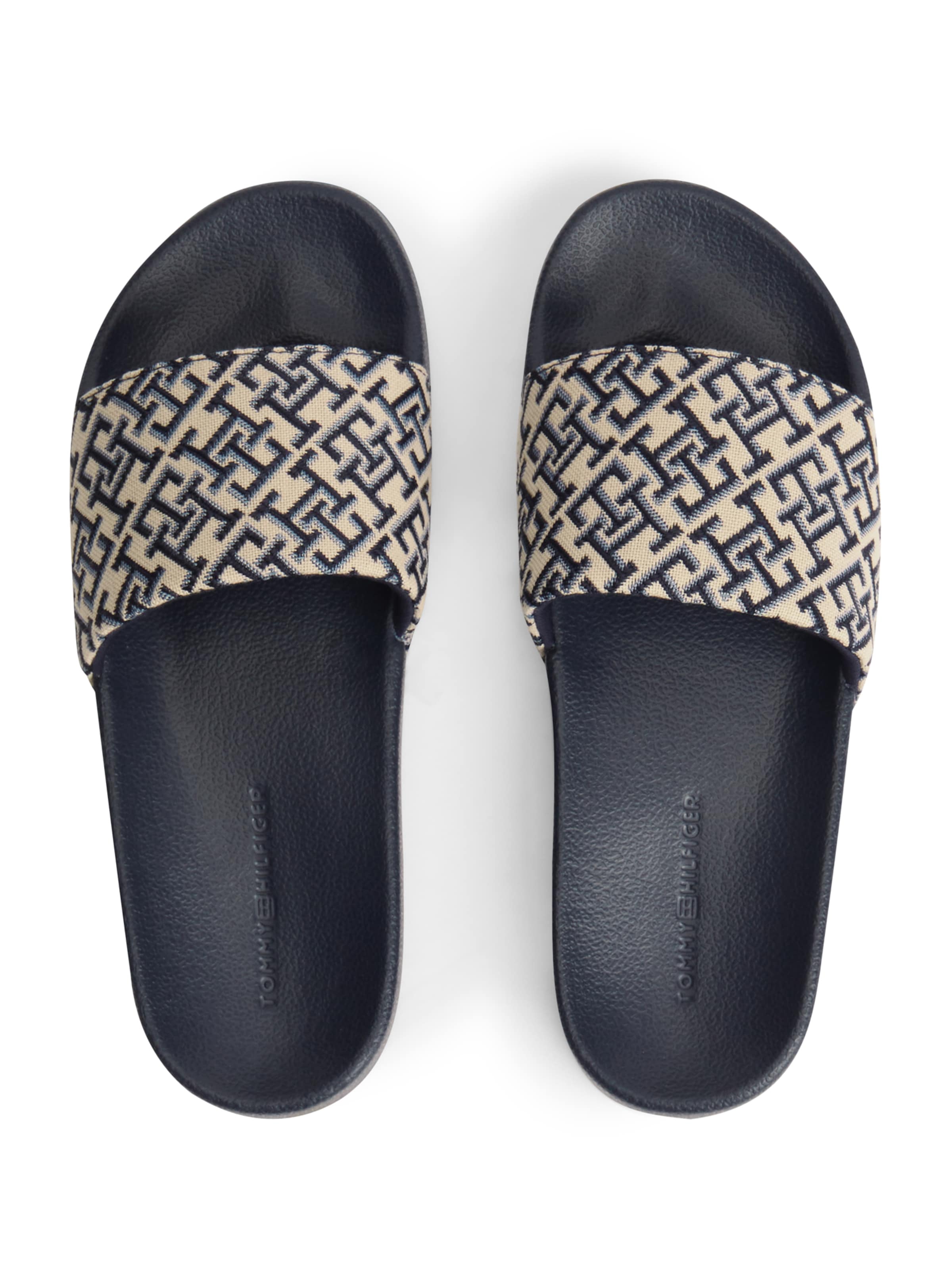 Saboți de la TOMMY HILFIGER pe bej