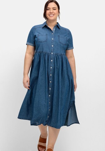 Robe-chemise SHEEGO en bleu : devant