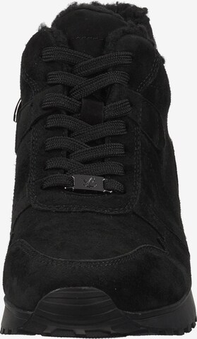 Sneaker alta di CAPRICE in nero