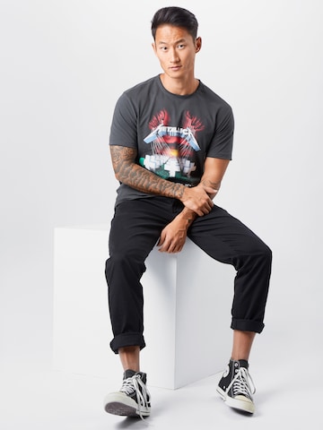 AMPLIFIED Regular Fit T-Shirt in Grau