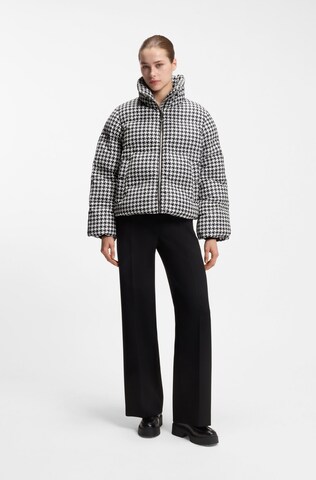 HUGO Between-Season Jacket 'Filora' in Black