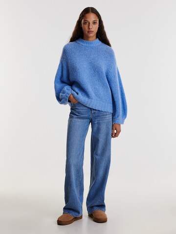 EDITED Пуловер 'Nurit' в синьо
