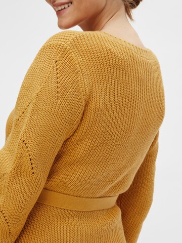 MAMALICIOUS Knitted dress 'Lina' in Yellow