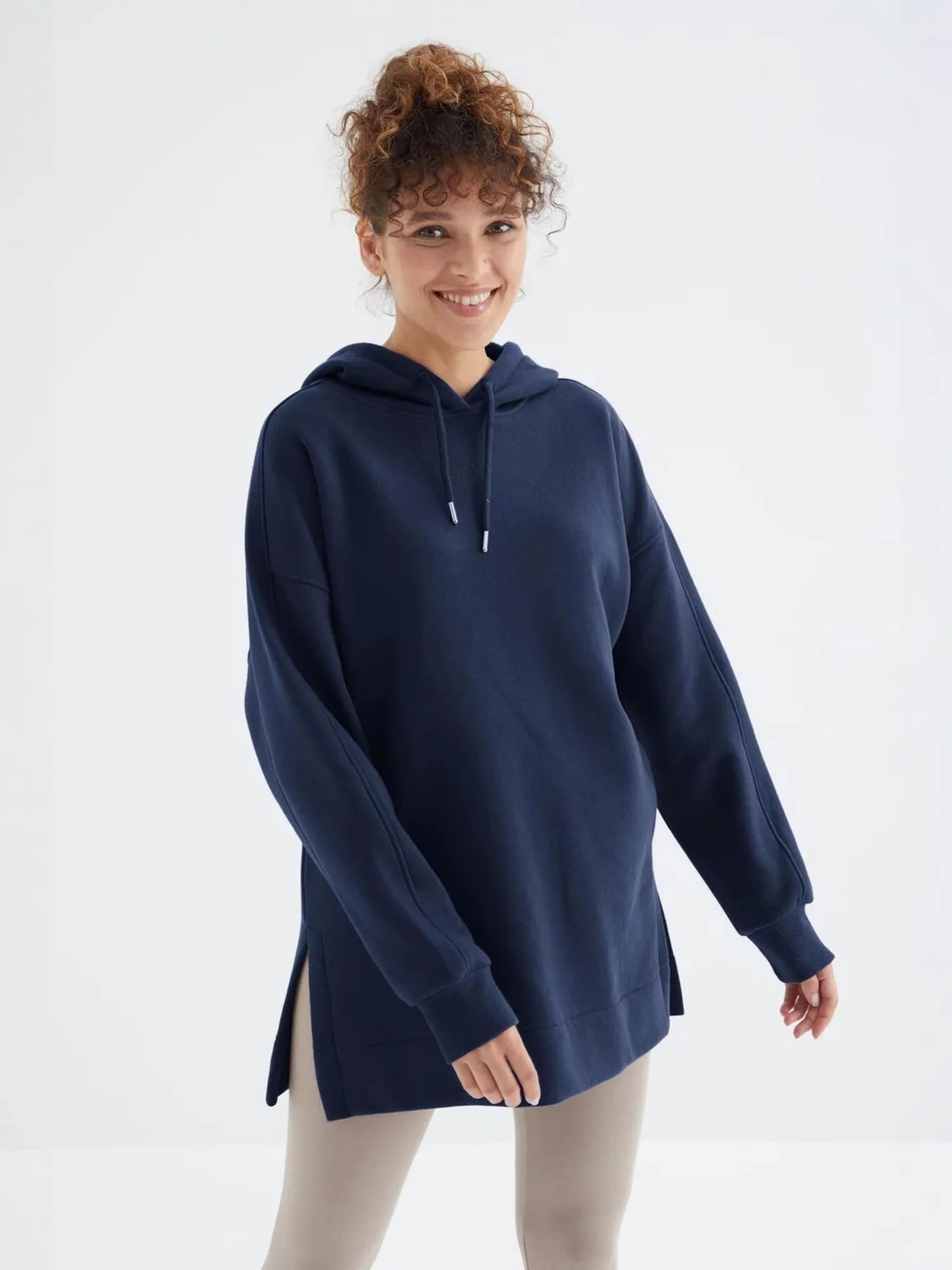 Sweat-shirt Tommy Life en bleu : devant