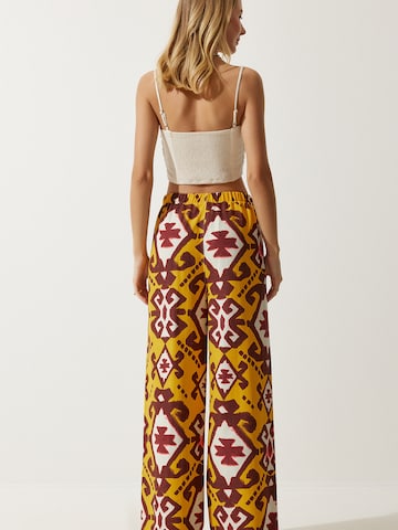 Happiness İstanbul Široke hlačnice Hlače | rumena barva
