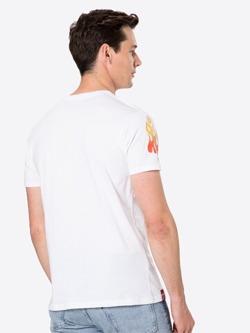 ALPHA INDUSTRIES Koszulka 'Flame' w kolorze biały
