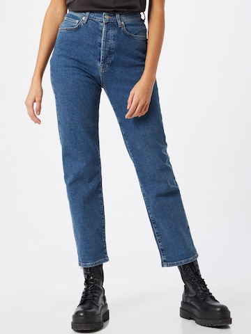 NA-KD Regular Jeans in Blue: front