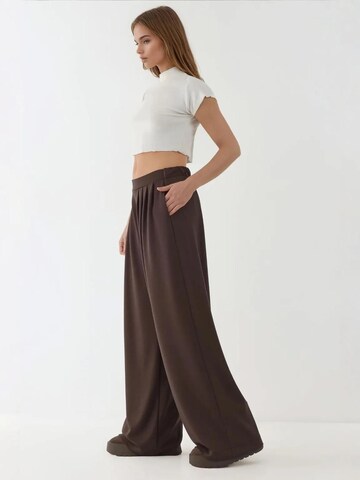 Wide leg Pantaloni di Hiccup in marrone