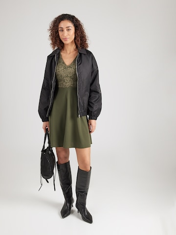 WAL G. Kokteilikleit 'MICHELLE', värv roheline