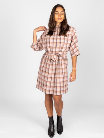 WEARABLE STORIES Dress 'Lauren' in Pink: front