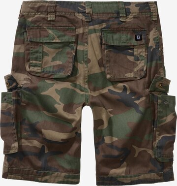 Brandit Regular Shorts in Grün