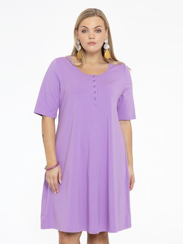 Yoek Dress in Purple: front