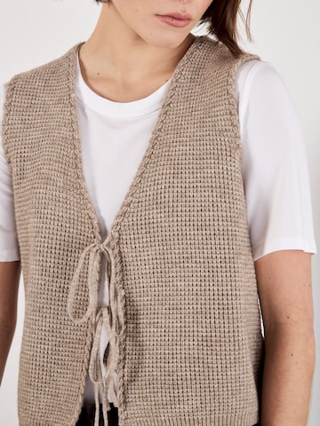Cardigan ' ' Apricot en marron
