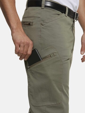 MEYER Slim fit Pants in Green