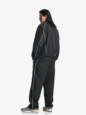Effilé Pantalon Bershka en noir