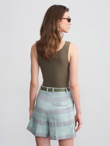 Dilvin Wide leg Trousers in Green
