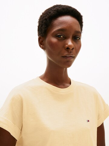 TOMMY HILFIGER T-Shirt in Gelb
