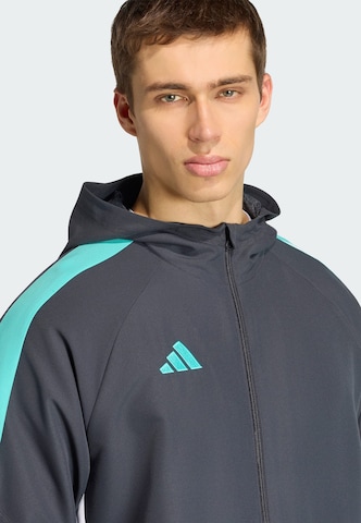 Veste de sport 'Tiro 26 Essentials' ADIDAS PERFORMANCE en gris