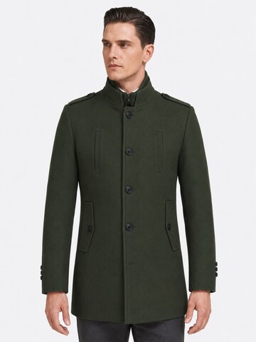 ALLTHEMEN Winter Coat 'Winterruhe' in Green: front