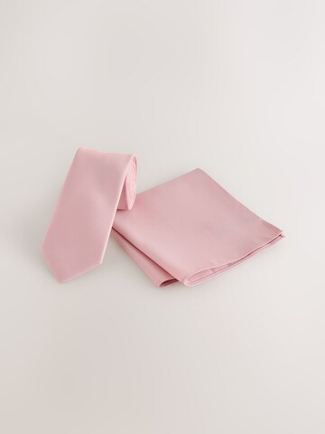 Next Set: Krawatte und Einstecktuch in Pink