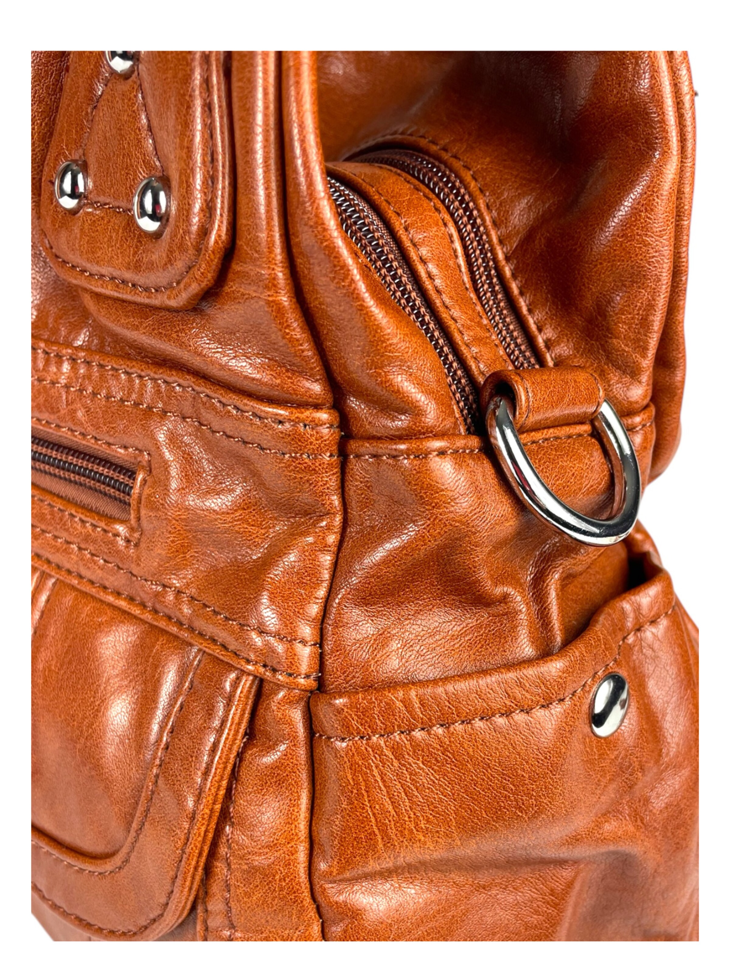 Kumixi Crossbody Bag in Brown