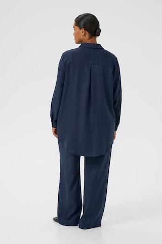 KAFFE CURVE Bluse i blå