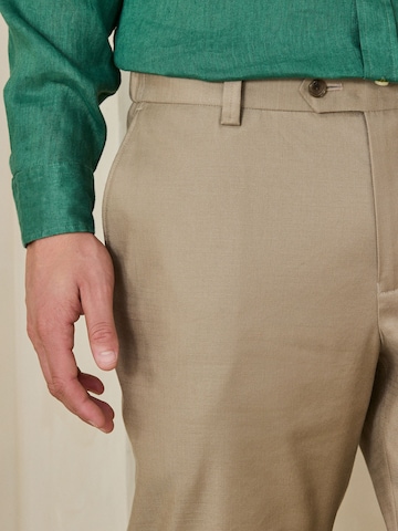 Next Slimfit Hose 'Motionflex' in Grau