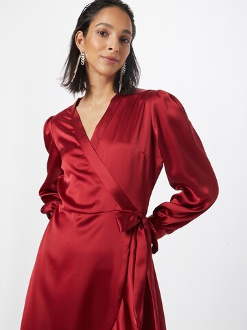 OBJECT - Vestido em vermelho