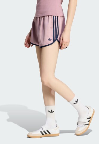 regular Pantaloni di ADIDAS ORIGINALS in lilla: frontale