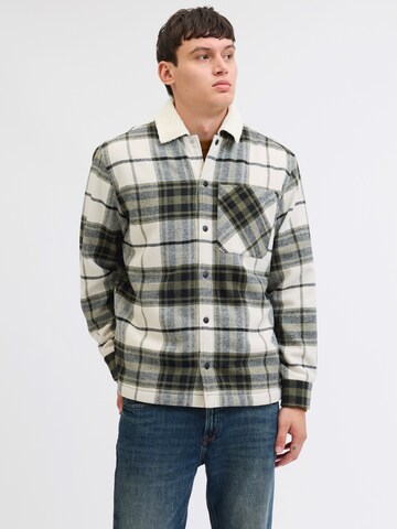 JACK & JONES Демисезонная куртка 'JJZAC' в Зеленый: спереди