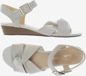 CLARKS Sandalen 36 in Beige: predná strana