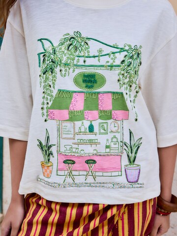 Next T-Shirt in Beige