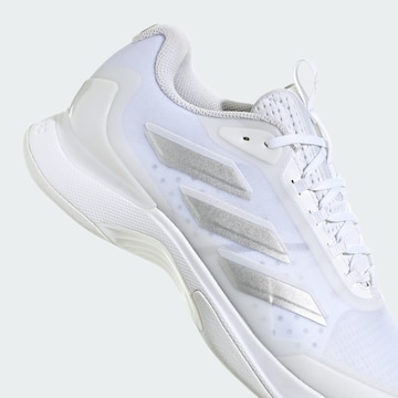 Chaussure de sport 'Avacourt 2' ADIDAS PERFORMANCE en blanc